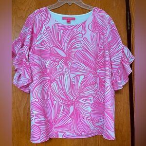 VGUC Lilly Pulitzer Darlah top Pink Fronds place Medium